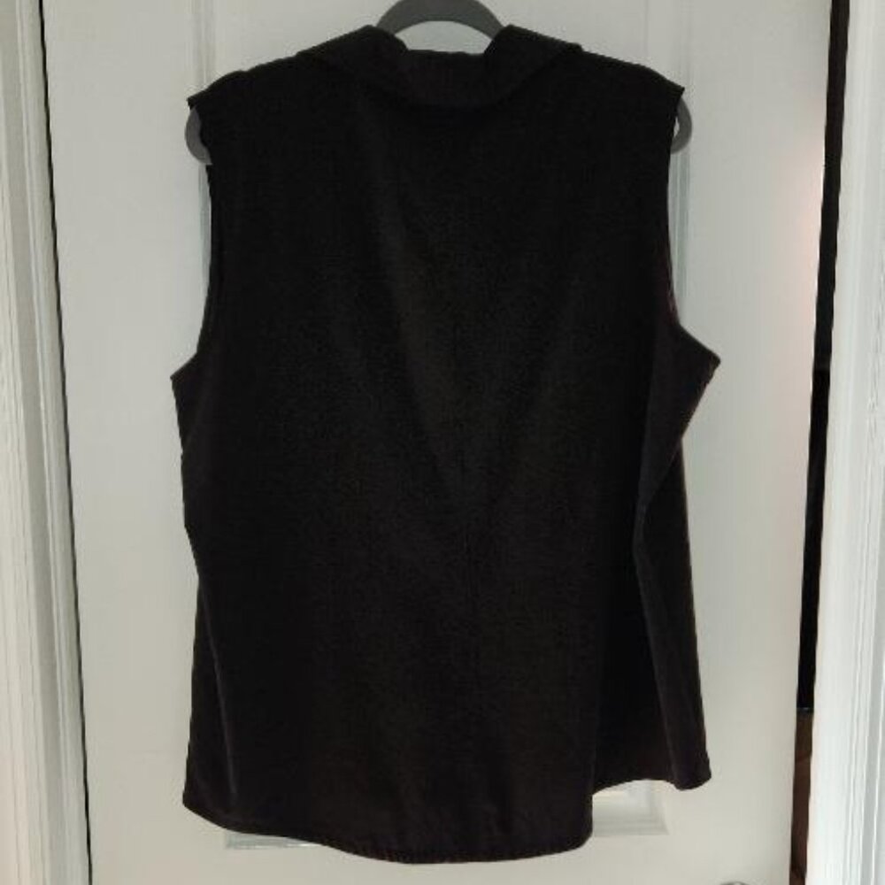 Stylus women's black sleeveless button down shirt - Picture 2 of 3